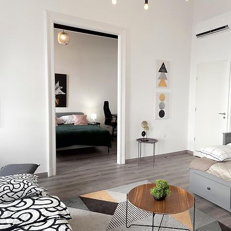 R&R Central Apartment Budapest Eksteriør bilde
